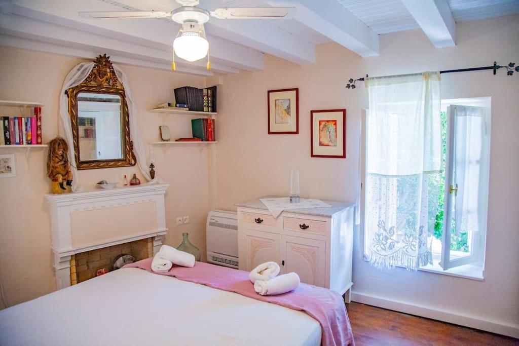The Magnolia * Skopelos Town